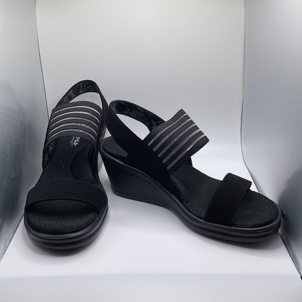 NIB Skechers Black Rumblers SCI-FI Wedge Sandals with Memory Foam sz 7